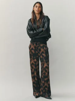 animal - Pantalons en satin à jambe large et taille ceinturée