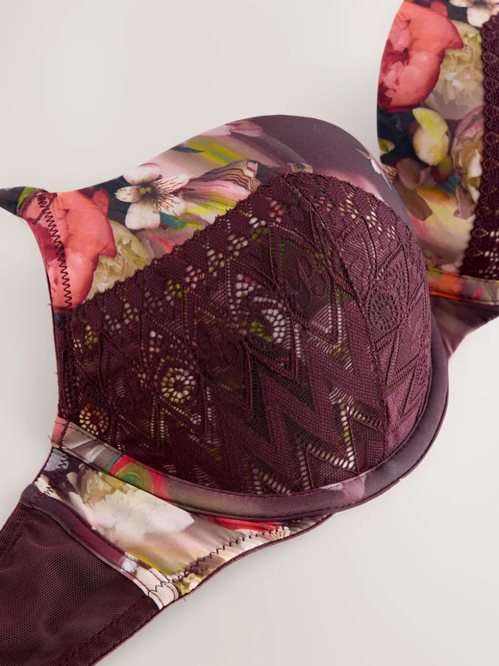 B by Ted Baker Soutien-gorge triple boost fleuri aubergine violet