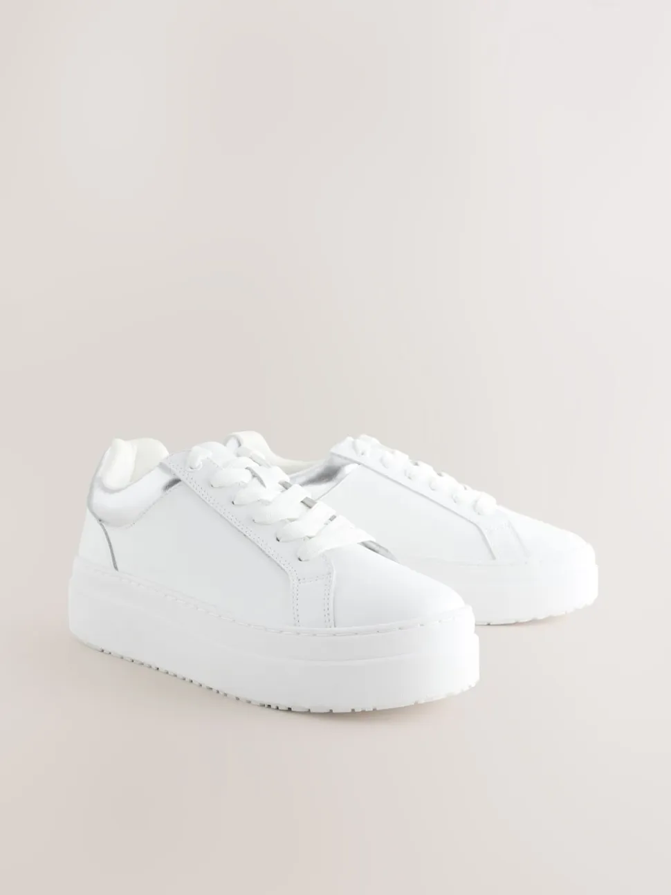 Blanc - Baskets épaisses à lacets en cuir à bout rond