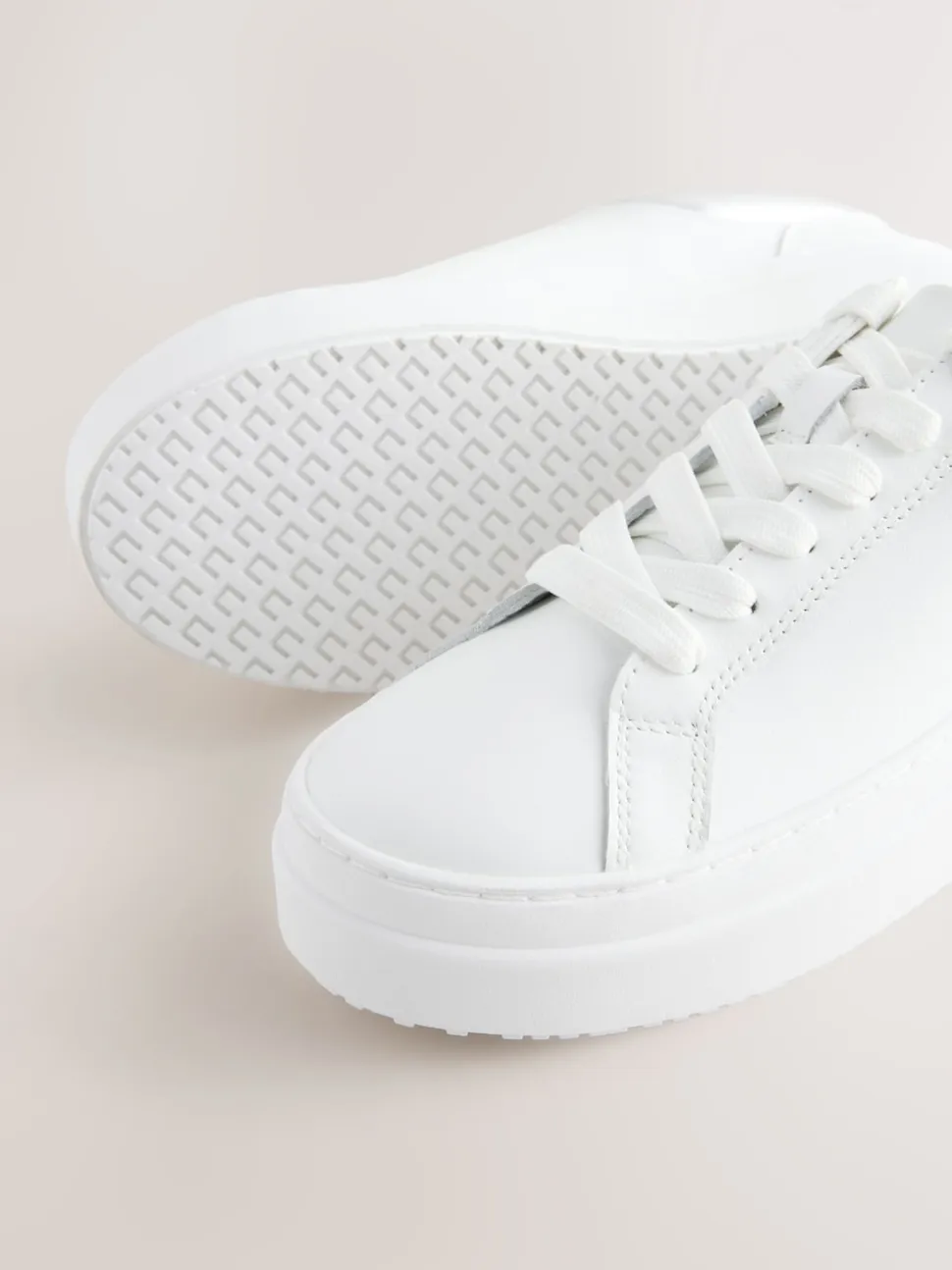Blanc - Baskets épaisses à lacets en cuir à bout rond