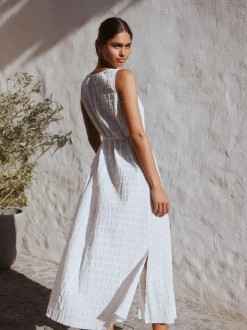 Blanc - Robe longue sans manches boutonnée ceinturée
