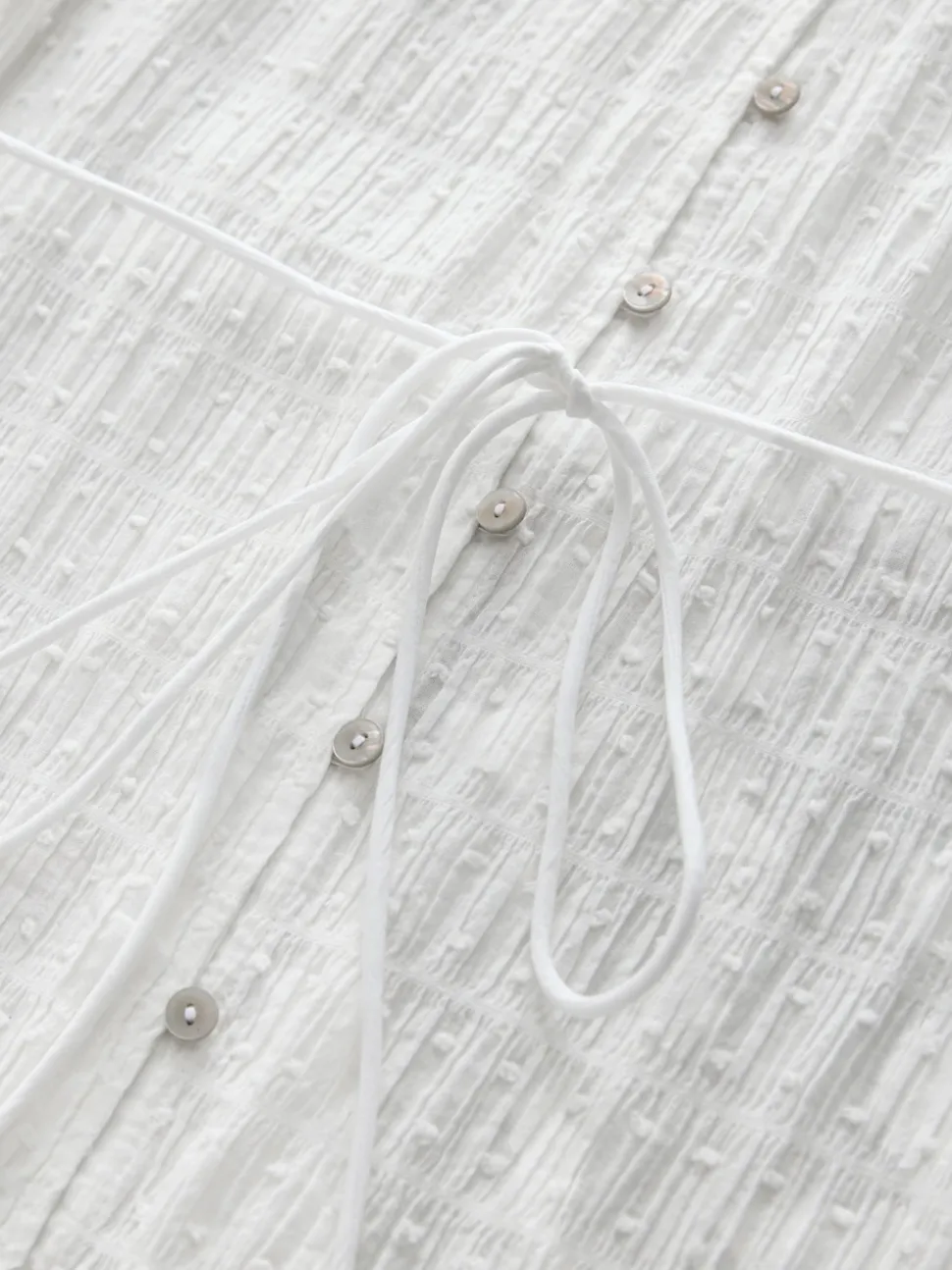 Blanc - Robe longue sans manches boutonnée ceinturée