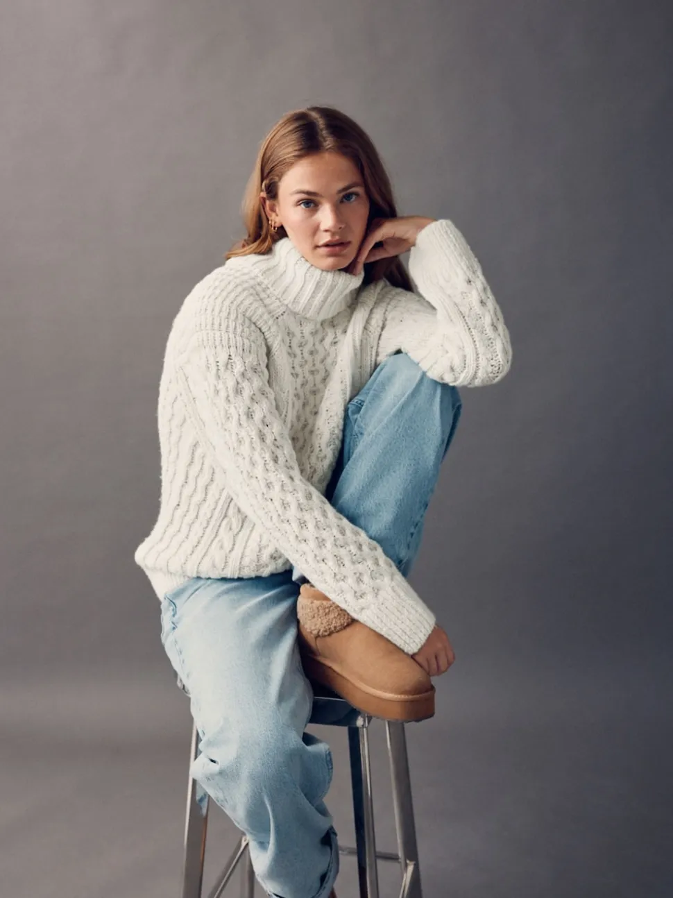 Blanc écru - Pull long torsadé à col roulé en laine