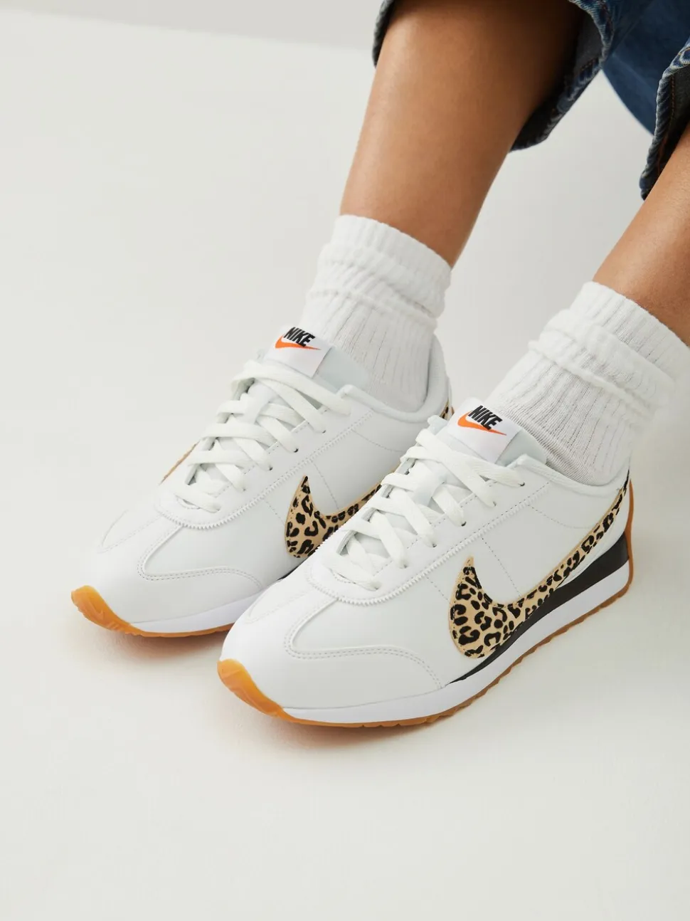 Blanc/imprimé léopard - Nike Pacific Trainers