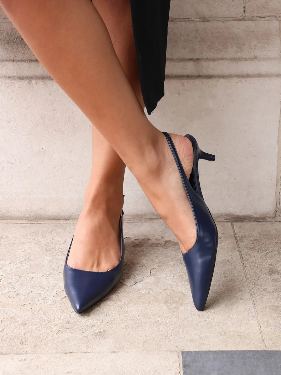 Bleu - Linzi Escarpins Elvira à Kitten heel et bride arrière