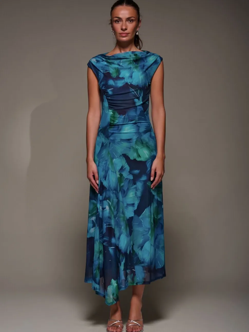 Bleu - Robe longue Jolie Moi en maille froncée à col coupé