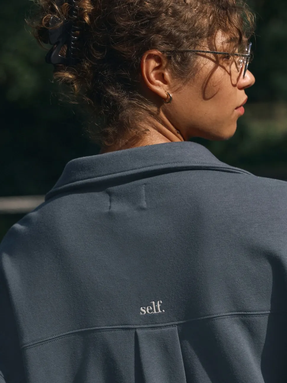Bleu - soi-même. Sweat de rugby