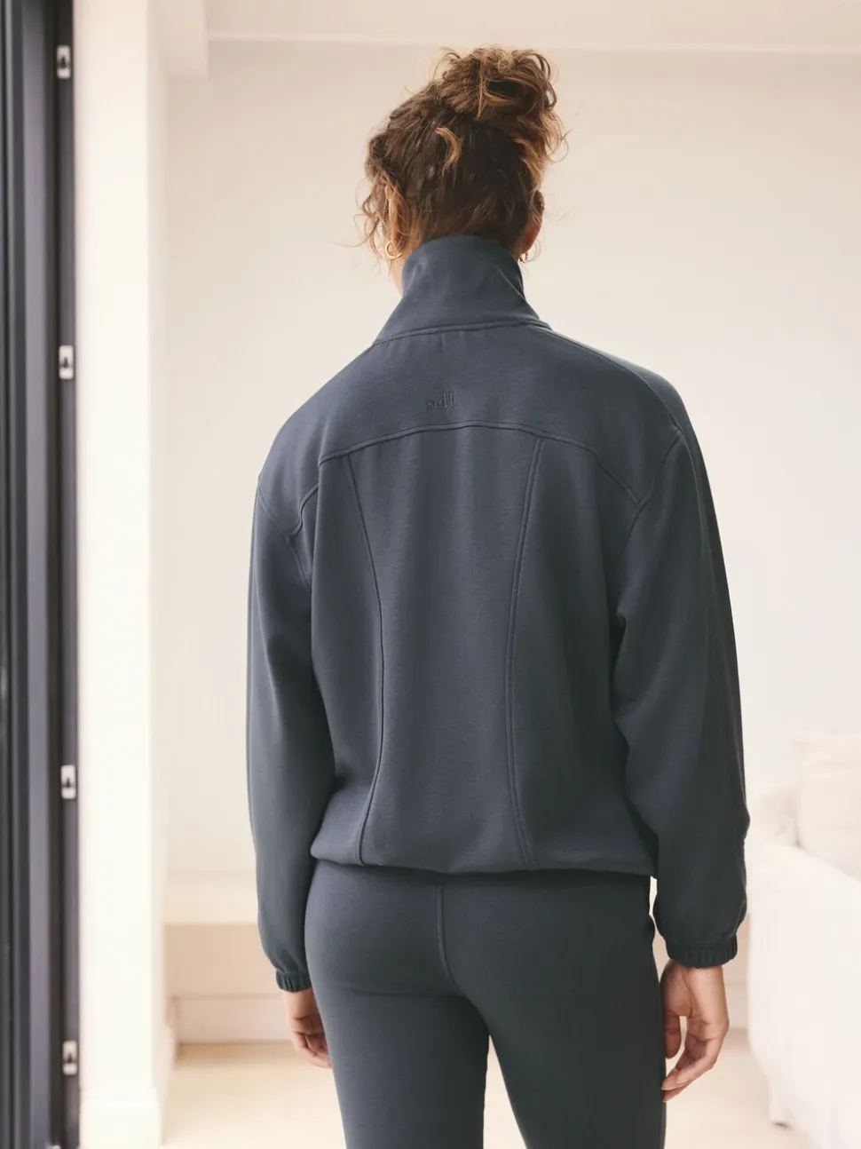 Bleu - soi-même. Sweat-shirt en modal à demi-zippé