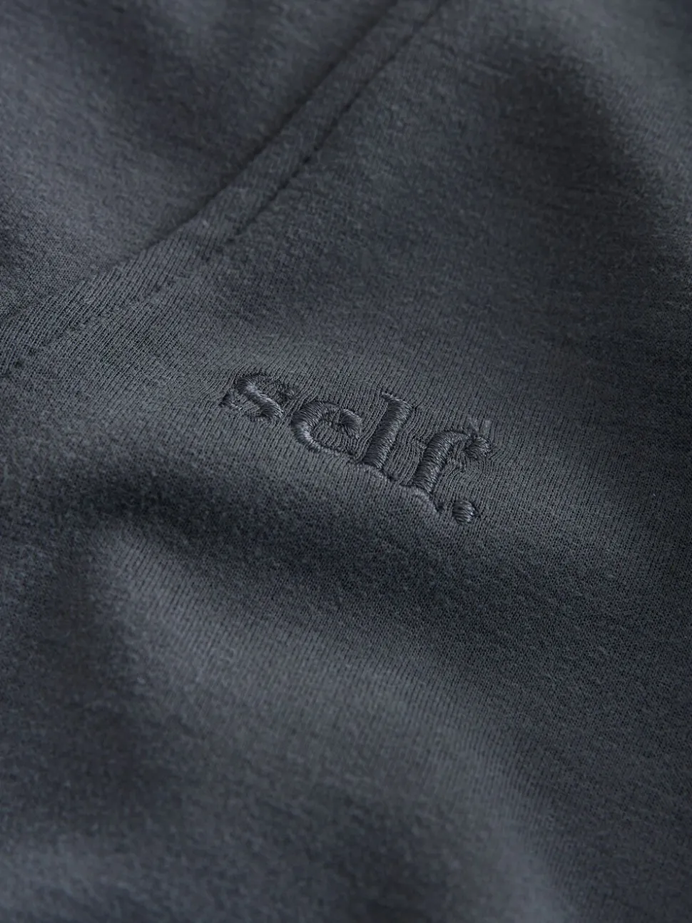 Bleu - soi-même. Sweat-shirt en modal à demi-zippé