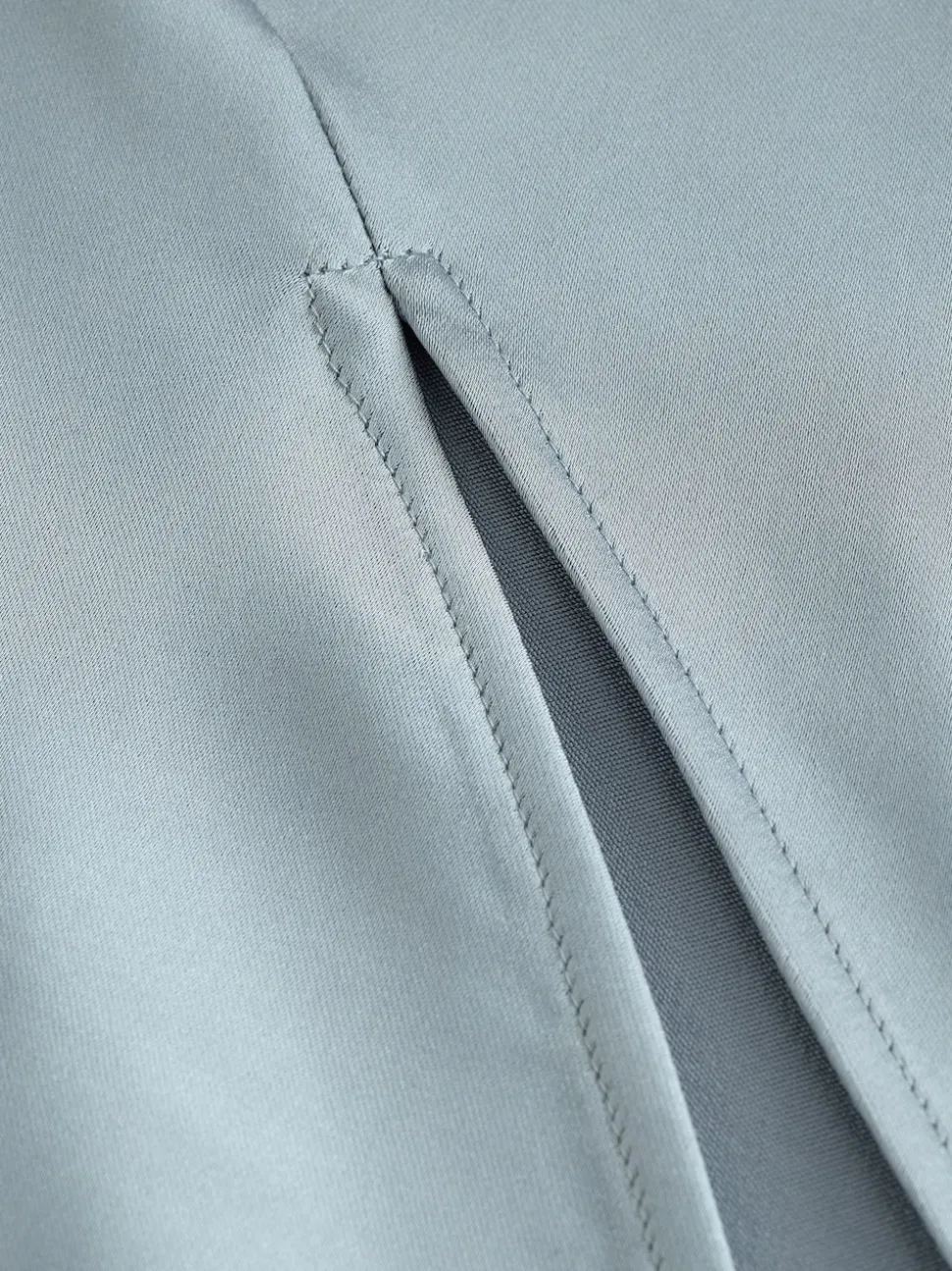 Bleu crépuscule - Robe longue de demoiselle d’honneur en satin à col bénitier pour mariage