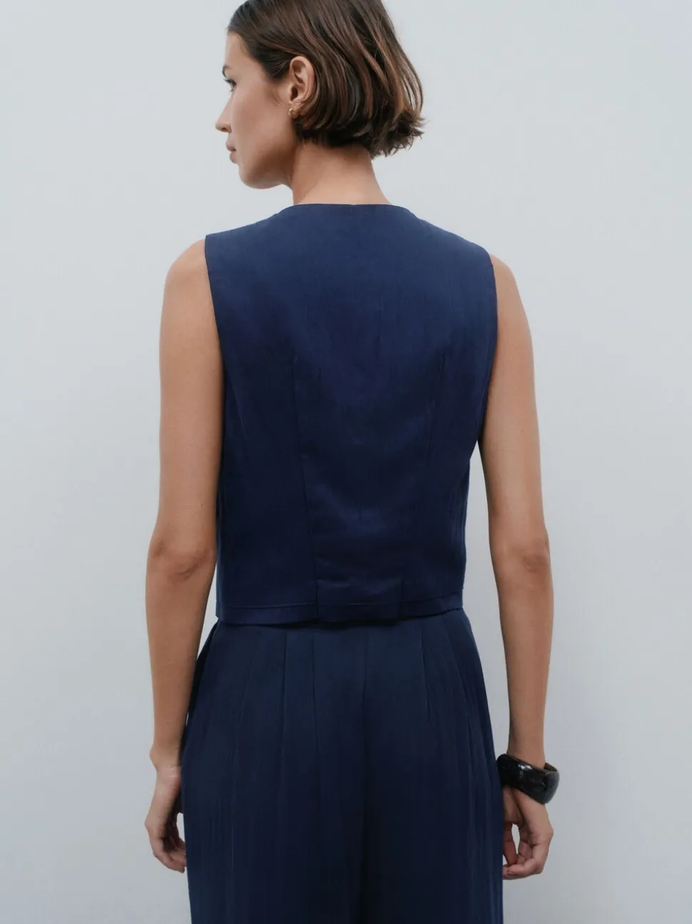Bleu marine - Gilet boutonné sur le devant