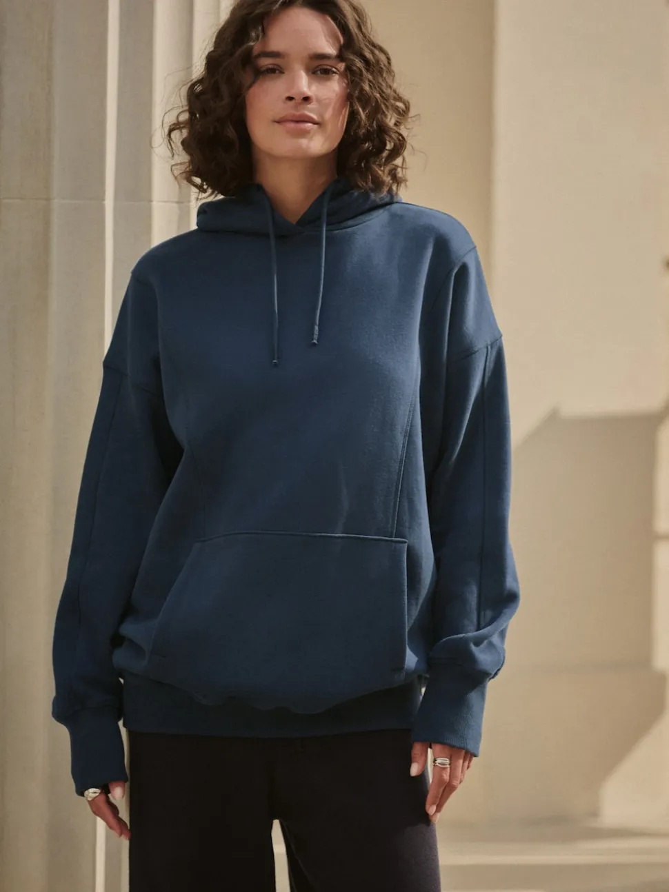 Bleu marine - Sweat-shirt à capuche long actif à coutures apparentes ultra-doux avec poches