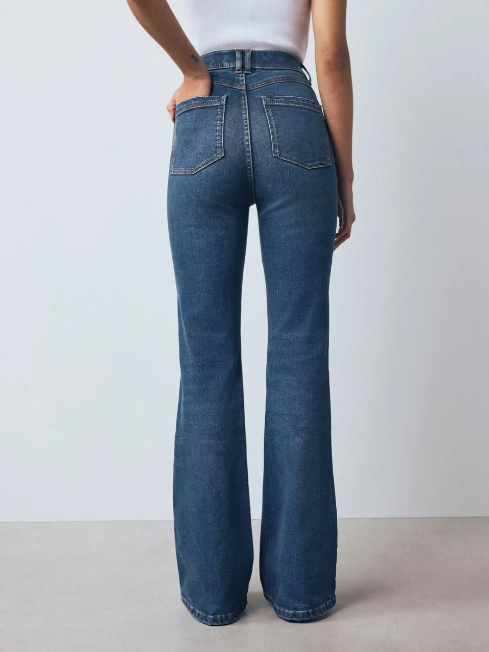 Bleu moyen - Jean évasé à enfiler Flexi Fit à taille haute