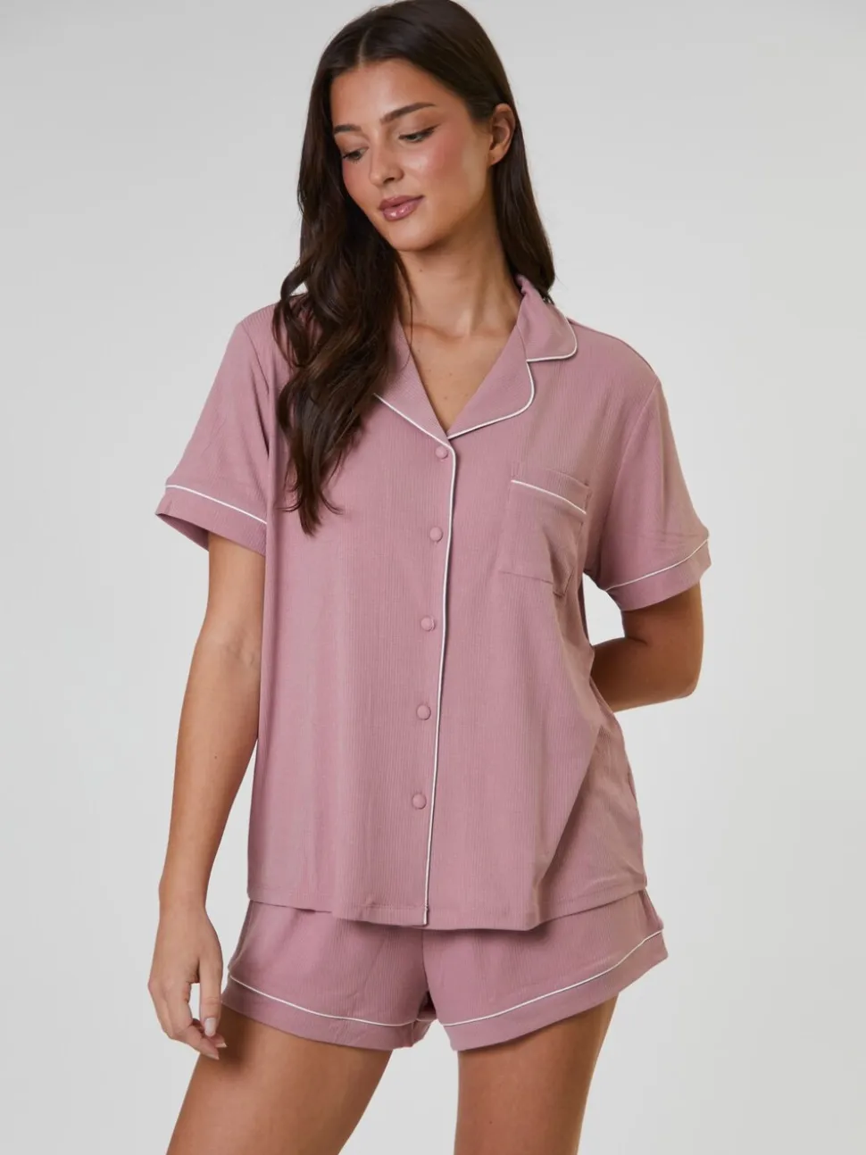 Bordure rose/blanc poudré - Loungeable pyjama côtelé doux à manches courtes boutonné