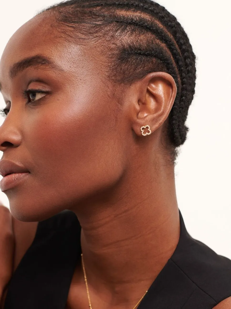 Boucles d’oreilles D.louise imperméables avec clous de trèfle