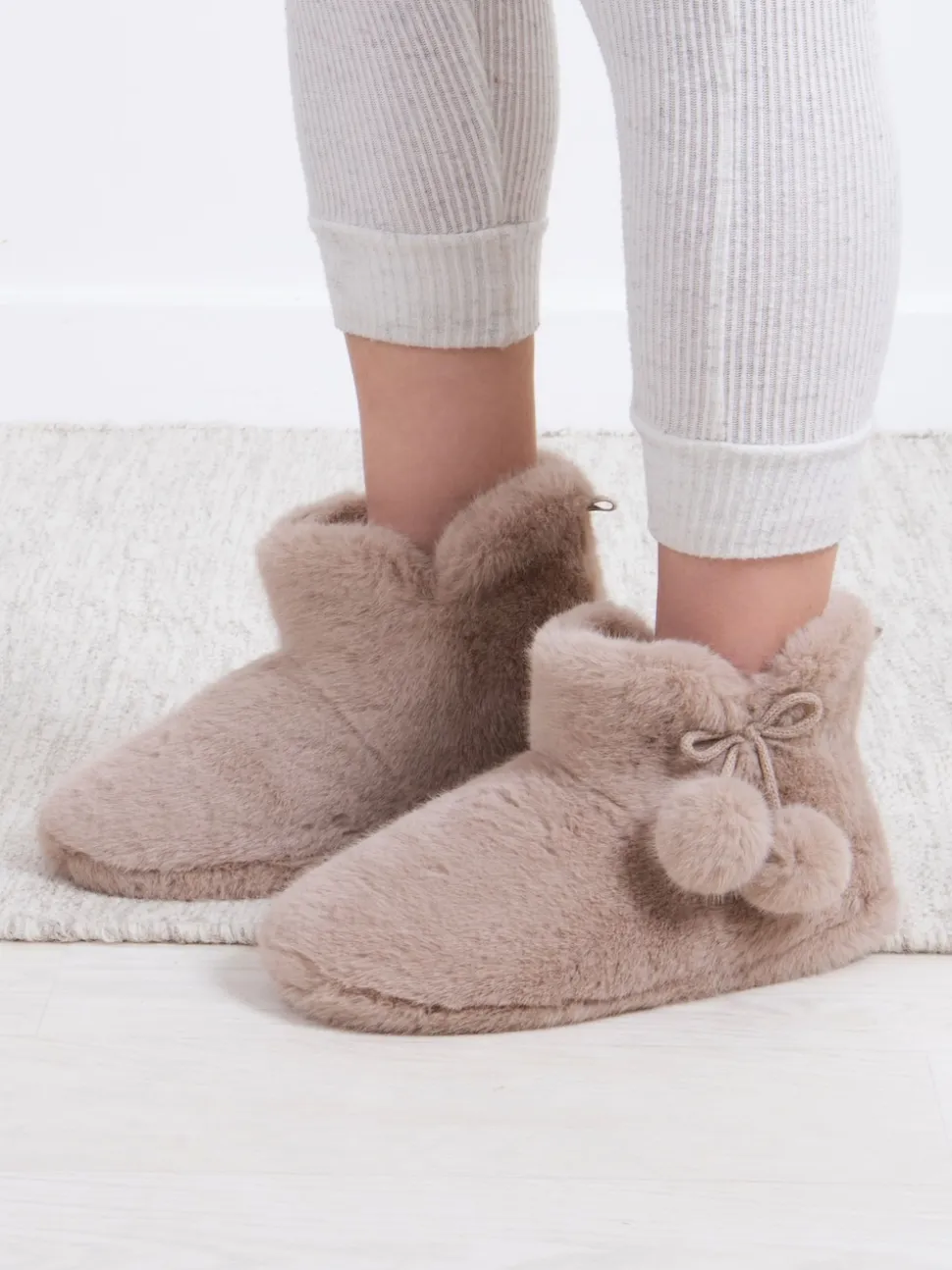Chaussons bottes Totes Toasties femme en fausse fourrure