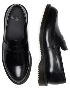 Chaussures lisses polies Dr. Martens Temara