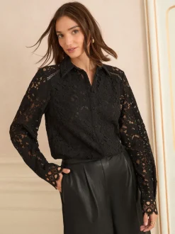 Chemise Love & Roses en dentelle à manches longues
