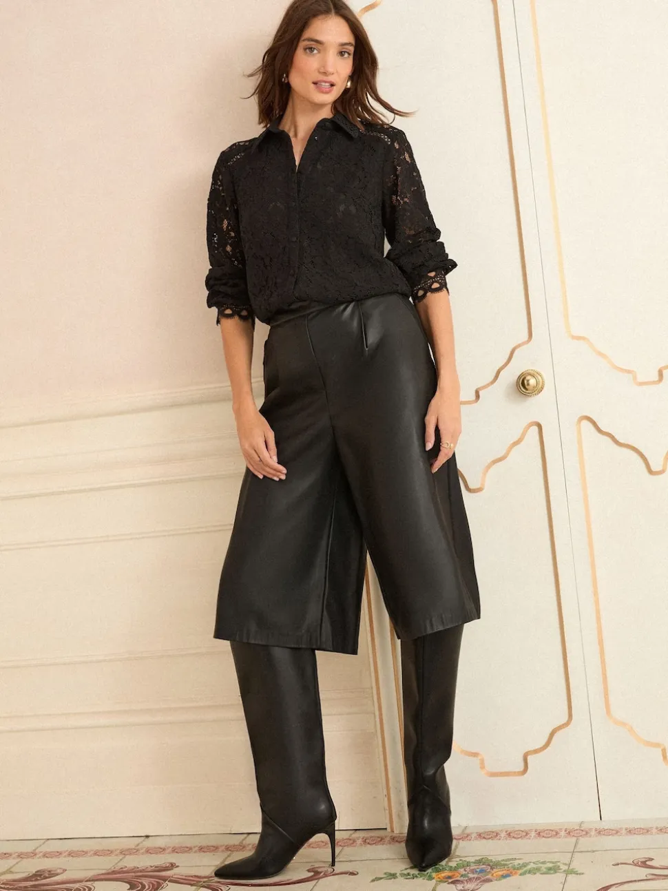 Chemise Love & Roses en dentelle à manches longues
