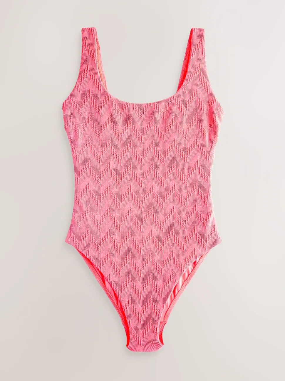 Corail rose fluo texturé - Maillot de bain gainant à encolure dégagée