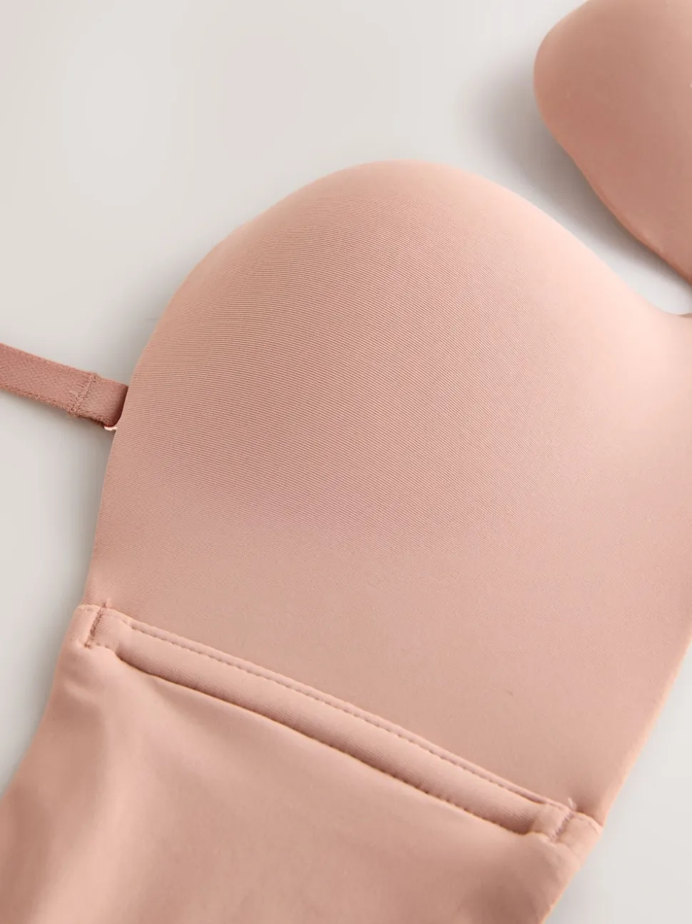 Couleur praline - Soutien-gorge push-up multi-voies sans armature