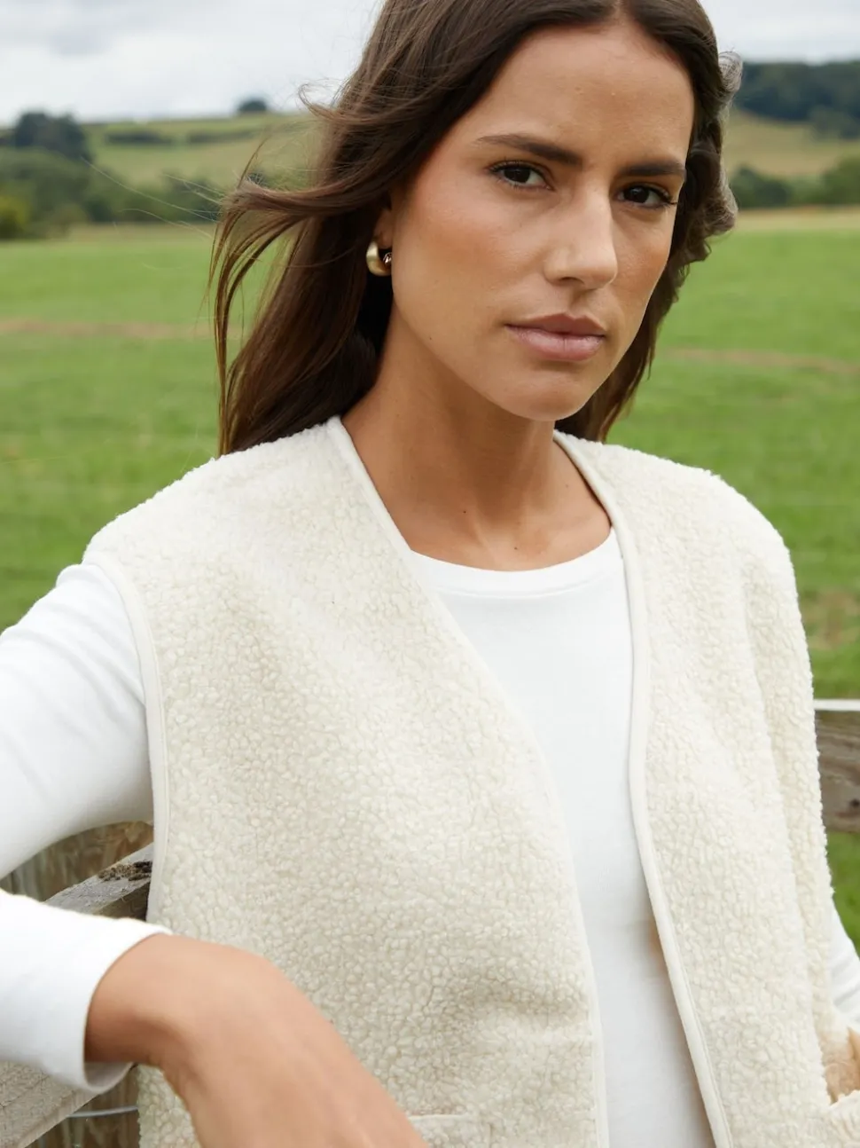 Crème - Gilet Borg réversible Threadbare