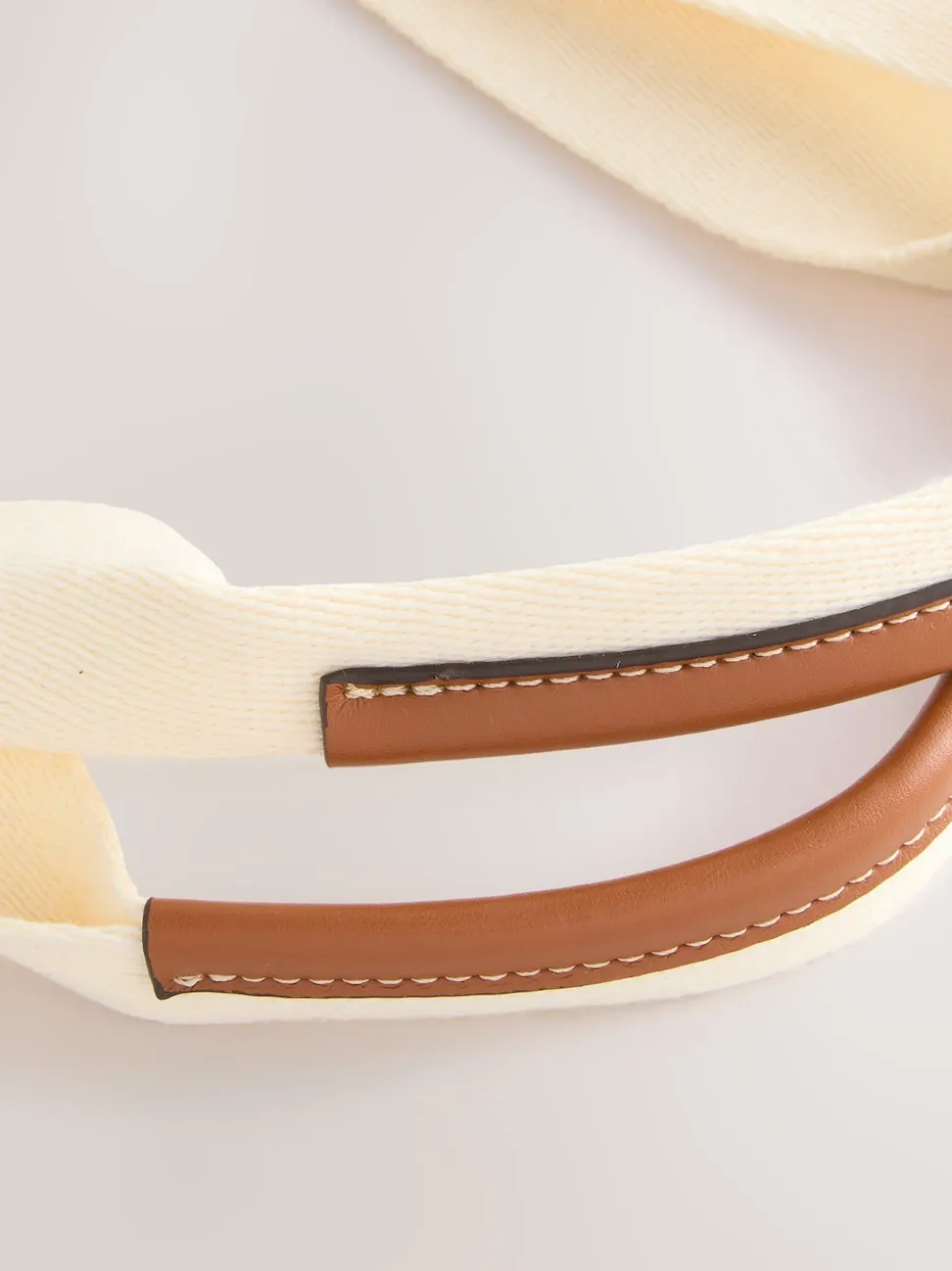 Crème - Sac à bandoulière en toile structurée