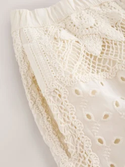 Crème - Short d’été au crochet