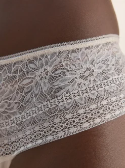 Crème - Slips en dentelle haut de gamme
