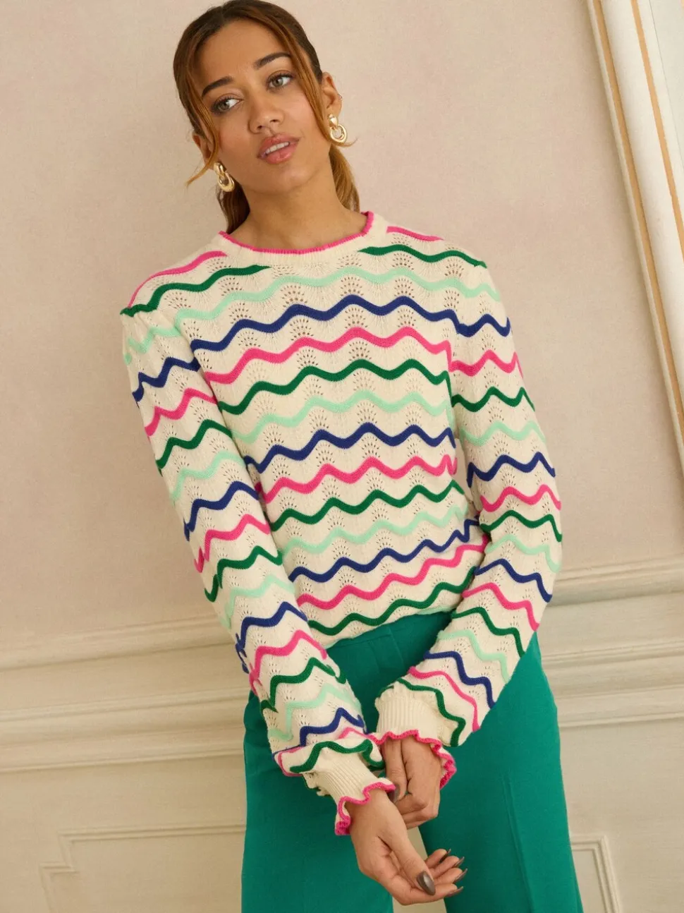 Crème Rayure ondulée multicolore - Pull Love & Roses en maille à col volanté