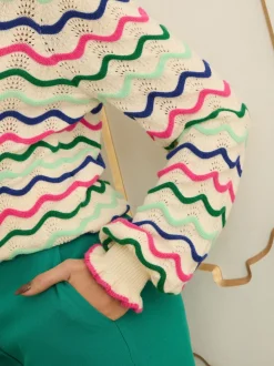Crème Rayure ondulée multicolore - Pull Love & Roses en maille à col volanté