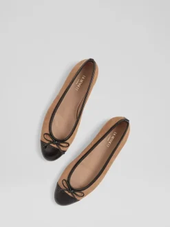 Écru - LK Bennett Ballerines en cuir et vernis Kara Embout