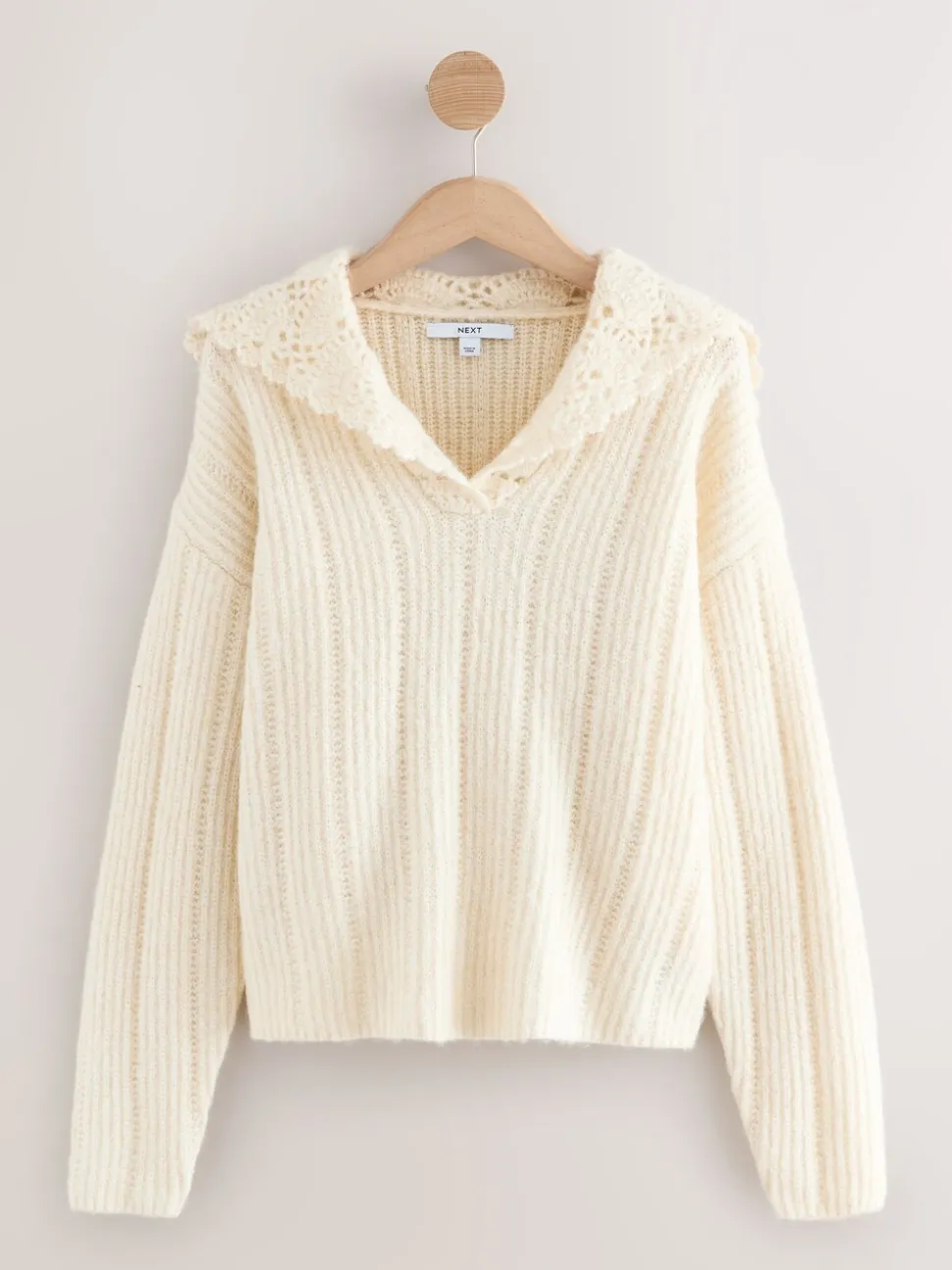 écru - Pull en maille côtelée avec col marin au crochet