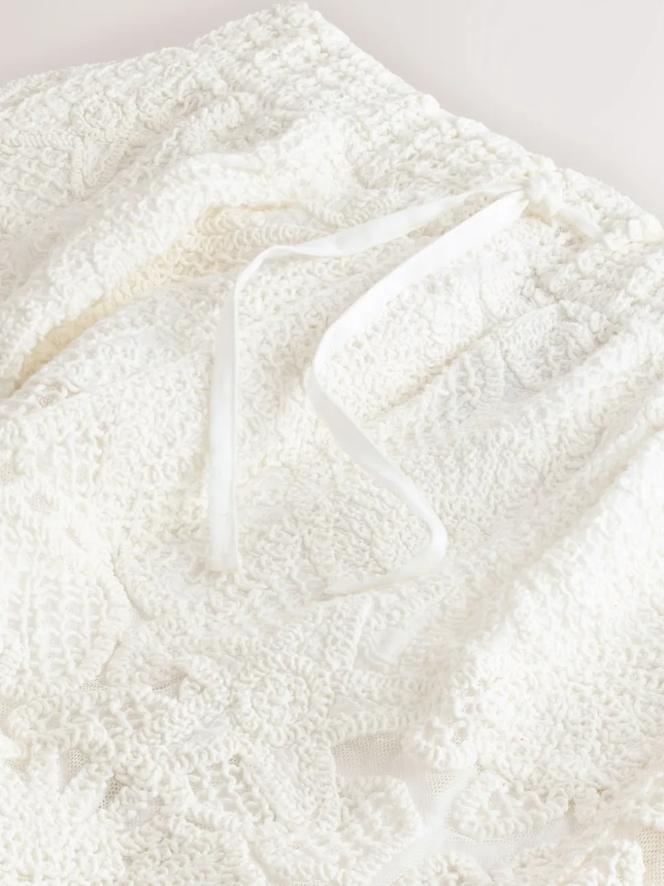 écru - Shorts ceinturés au crochet