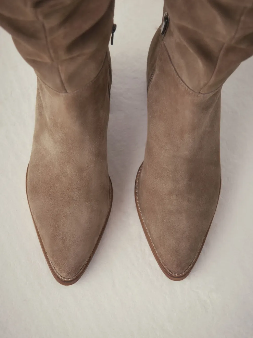 Daim brun taupe - Bottes Forever Comfort® souples à talons hauts et talons carrés