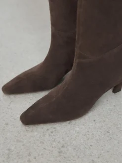 Daim marron chocolat - Bottes à talons Forever Comfort® à bout pointu