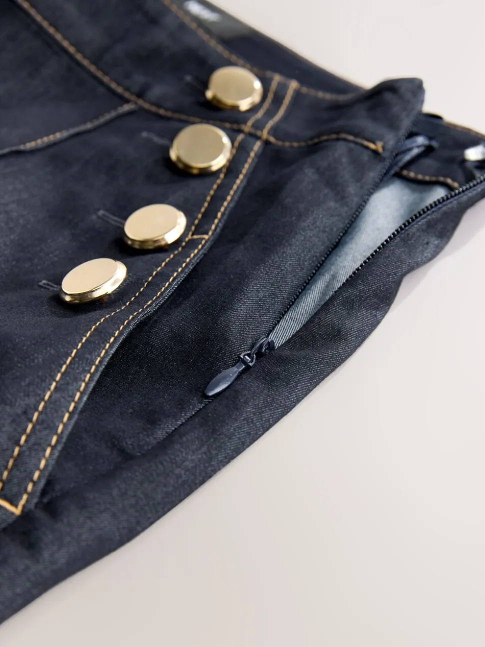 Denim - Pantalons à jambe large avec des boutons Or