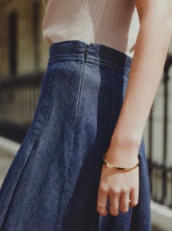 Délavage bleu - Jupe mi-longue en jean à coutures
