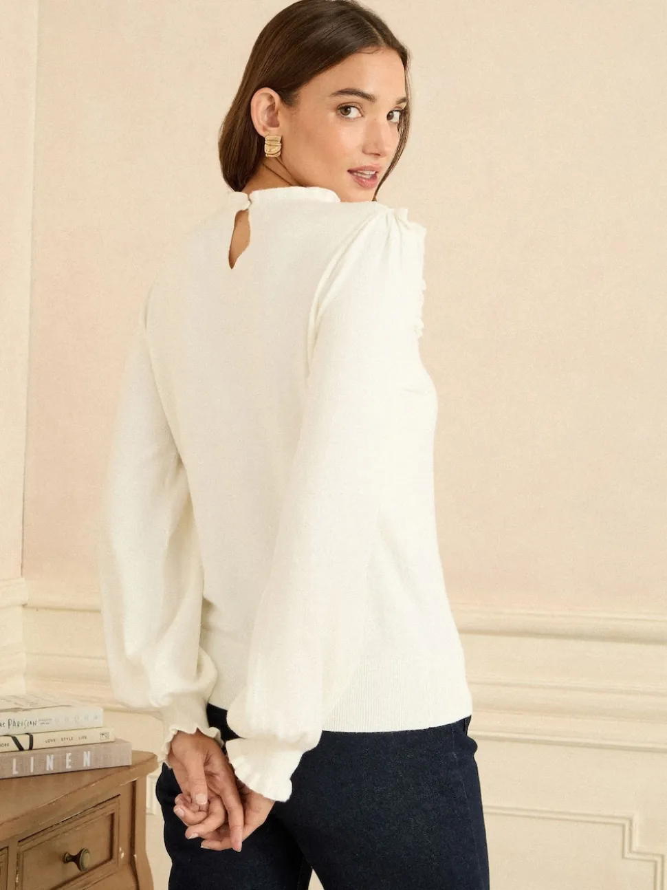 Empiècement en dentelle blanche - Pull Love & Roses en maille
