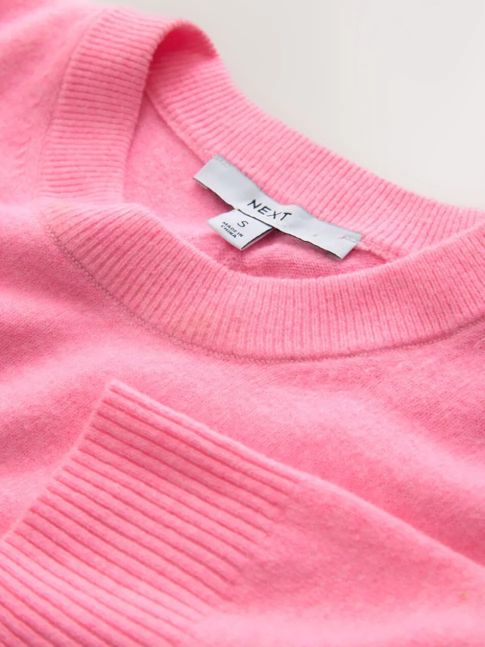 Fluro Rose - Haut super doux en maille à manches courtes