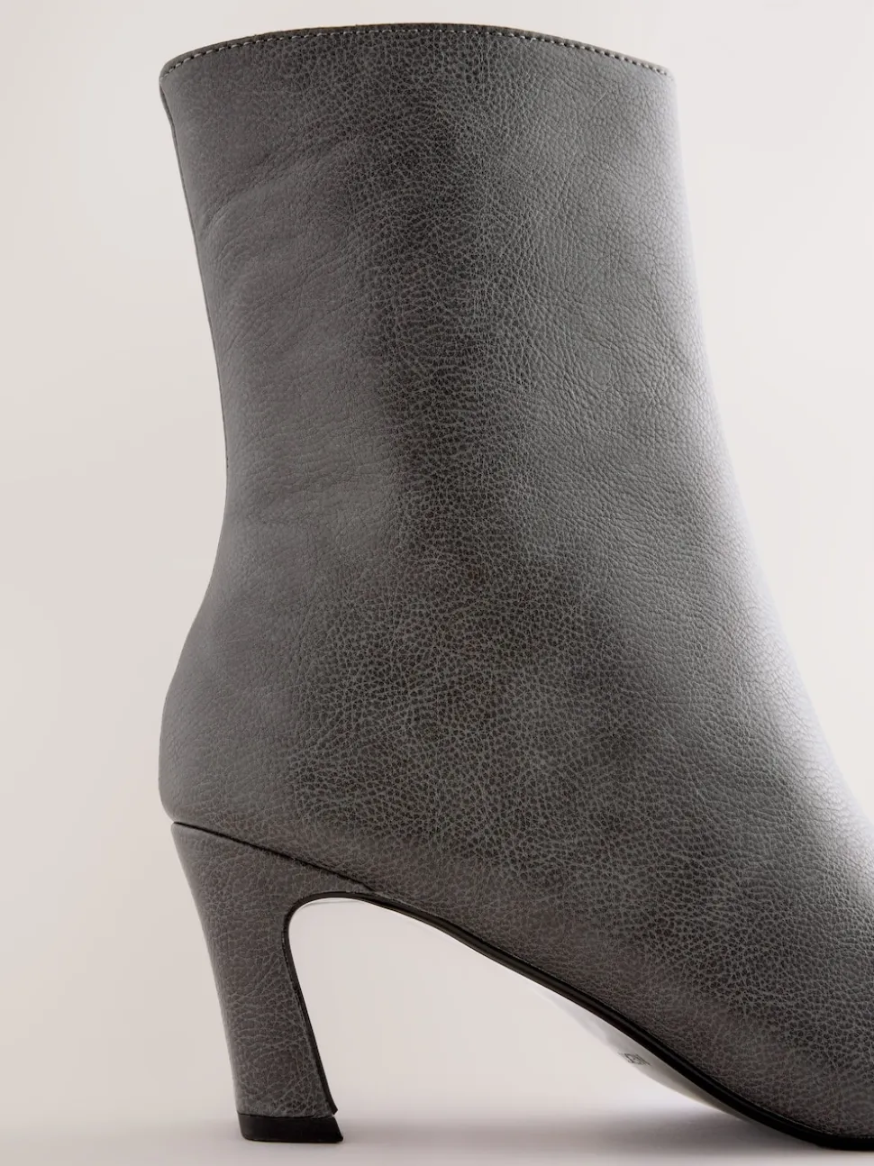 Gris - Bottines à talons Forever Comfort® avec bout ciselé