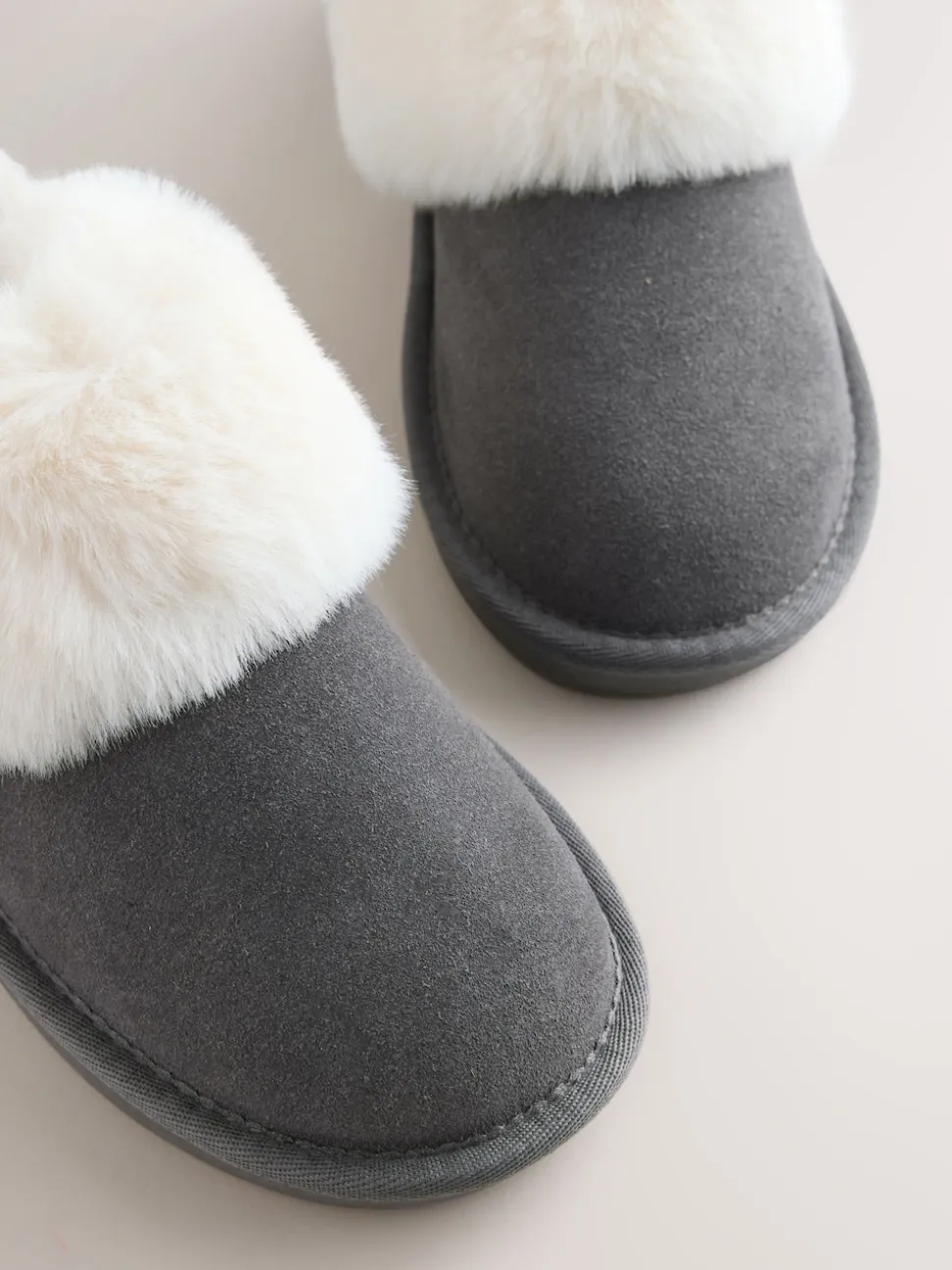 Gris - Chaussons en daim