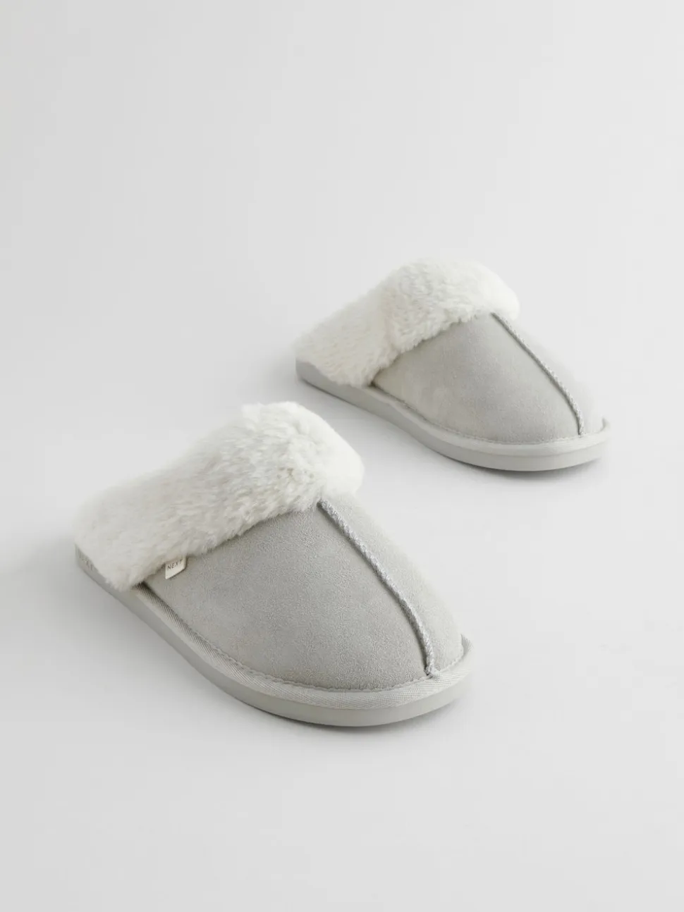 Gris - Chaussons mules en daim et fausse fourrure