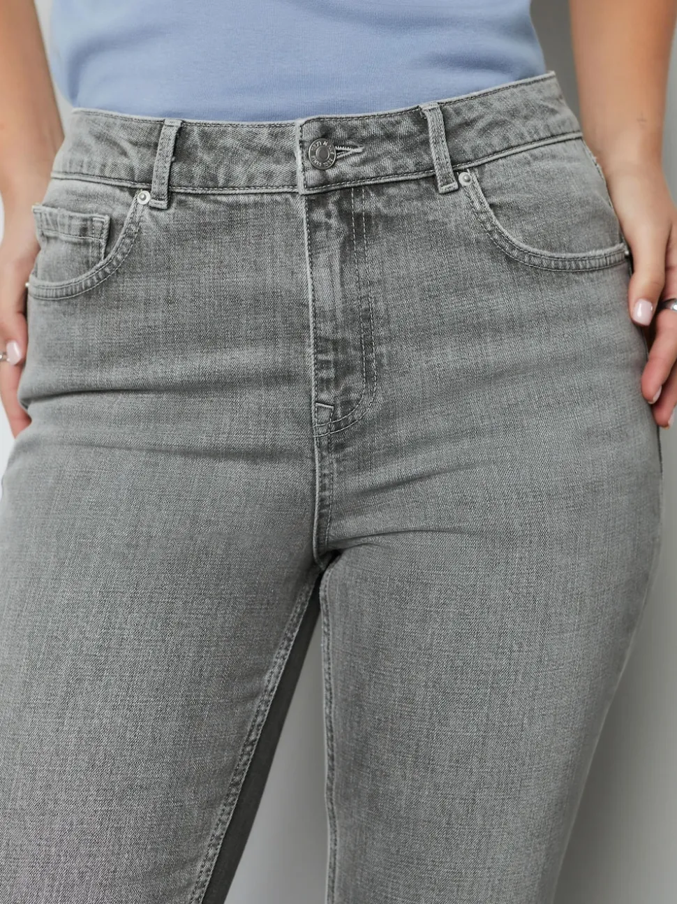 Gris - Jean bootcut authentique Milieu