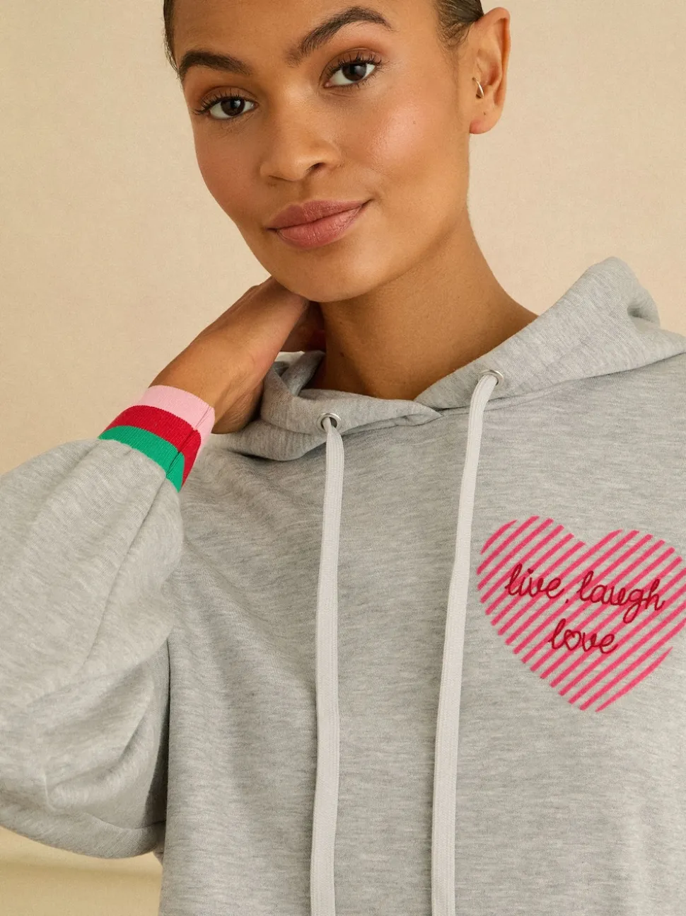 Gris à liserés arc-en-ciel - Sweat à capuche Love & Roses Lounge en jersey