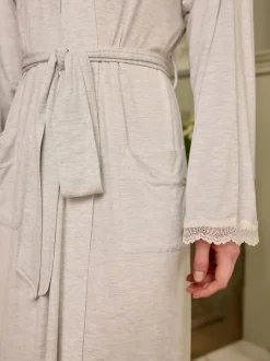 Gris - Peignoir Laura Ashley en modal bordé de dentelle