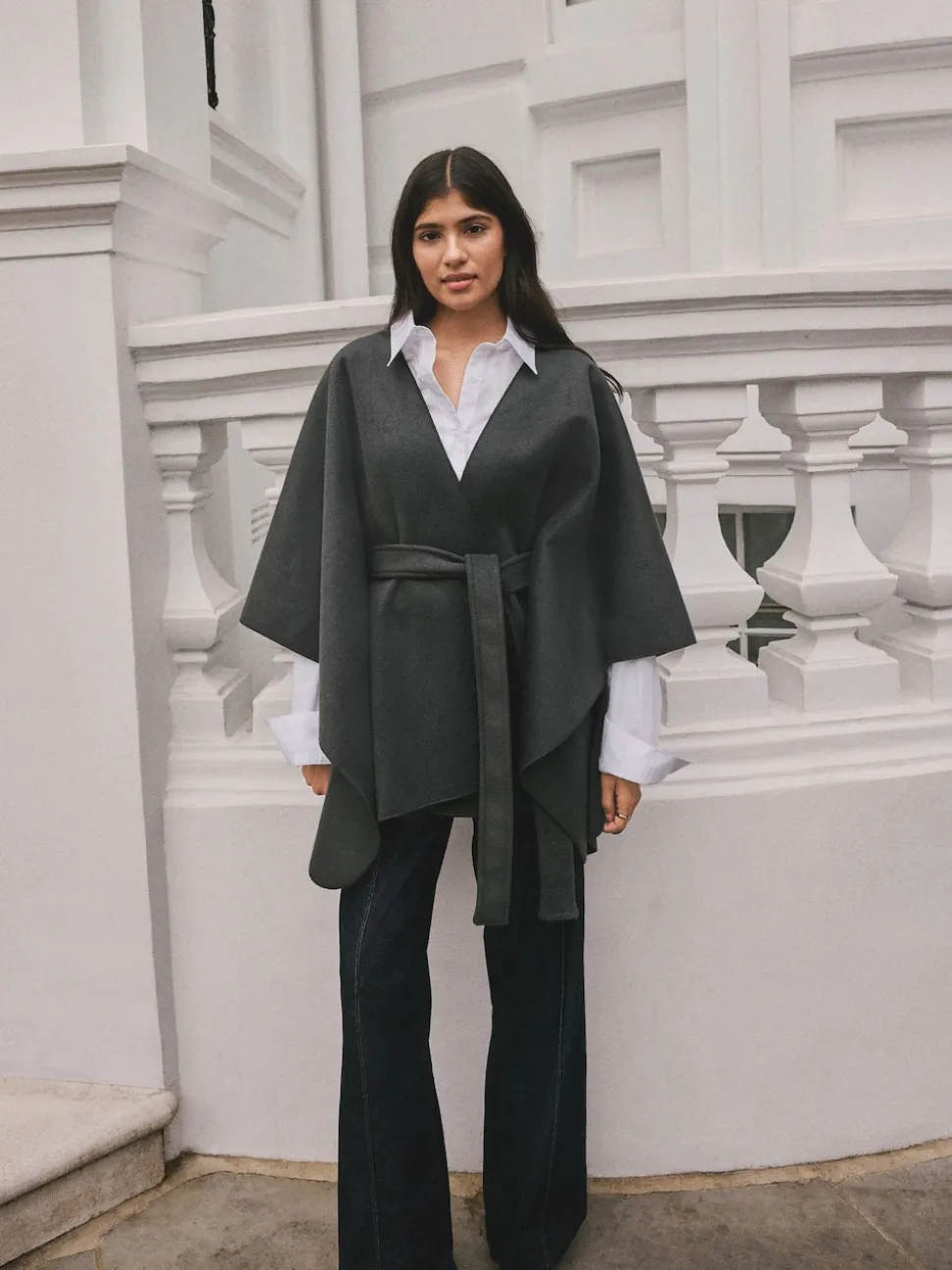 Gris - Poncho cape enveloppant sur le devant
