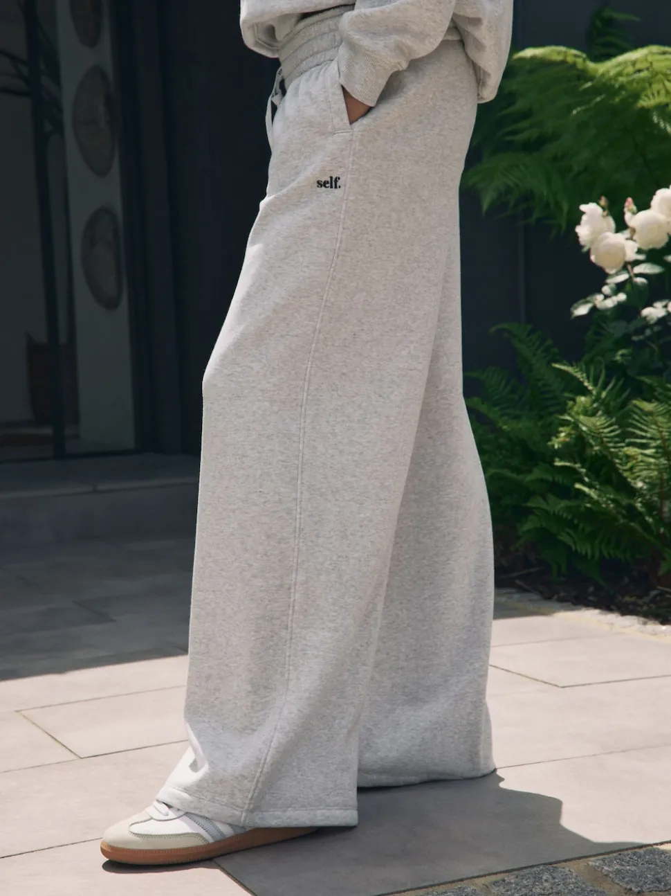 Gris - soi-même. Pantalon de jogging coupe large