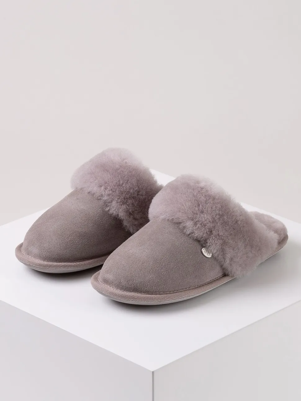 Gris clair - Chaussons Just Sheepskin Duchess femme en peau de mouton