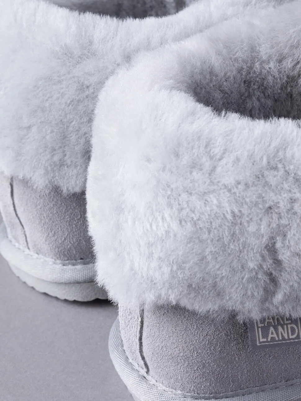 Gris clair - Lakeland Leather Ladies Sheepskin Boots Slippers (Bottes en peau de mouton pour dames)